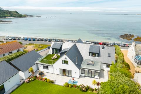 4 bedroom detached house for sale, Route De La Lague, Torteval, Guernsey
