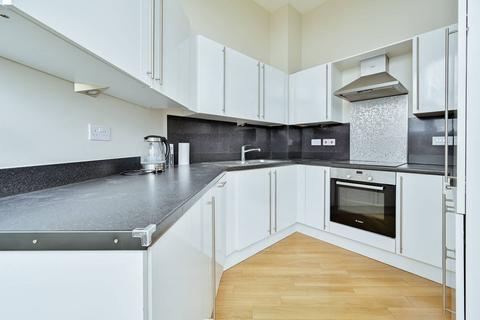 2 bedroom flat for sale, Flanders Court, Watford, WD17