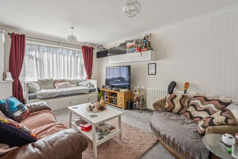 undefined, Linden Close, Dunstable LU5