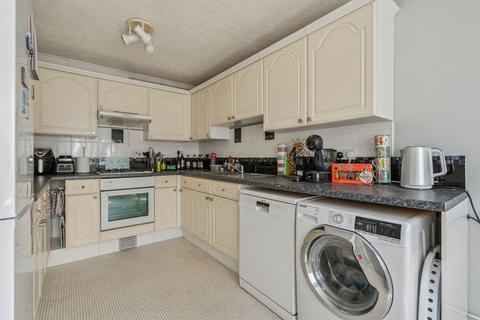 undefined, Linden Close, Dunstable LU5