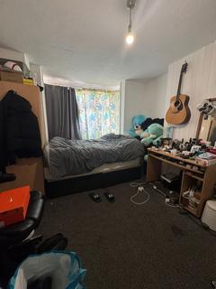 4 bedroom terraced house to rent, Howard Street, Oxford, Oxfordshire, OX4