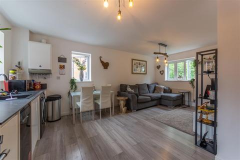 28 Blaen Bran Close, Cwmbran, NP44 1UU