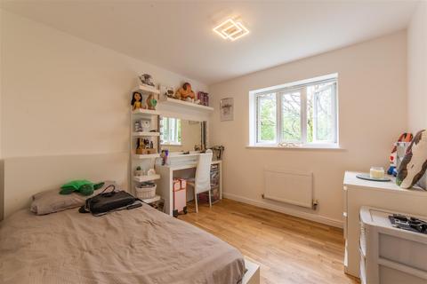 28 Blaen Bran Close, Cwmbran, NP44 1UU