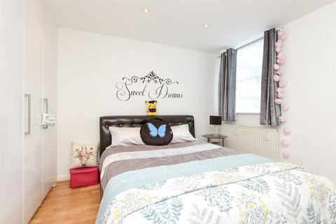 undefined, Croydon Road, Caterham, Surrey