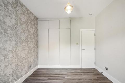 1 bedroom flat to rent, Devonshire Road, London