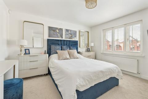undefined, Apsley Walk, Iver SL0