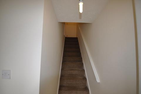 3 bedroom terraced house to rent, Charlecote Park, Telford, Shropshire