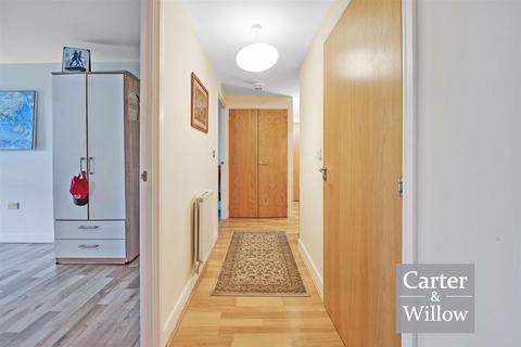 2 bedroom apartment to rent, Warwick House, 2 Chancellor Way, Essex