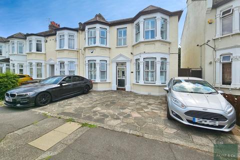 undefined, Wellesley Road, Ilford, IG1