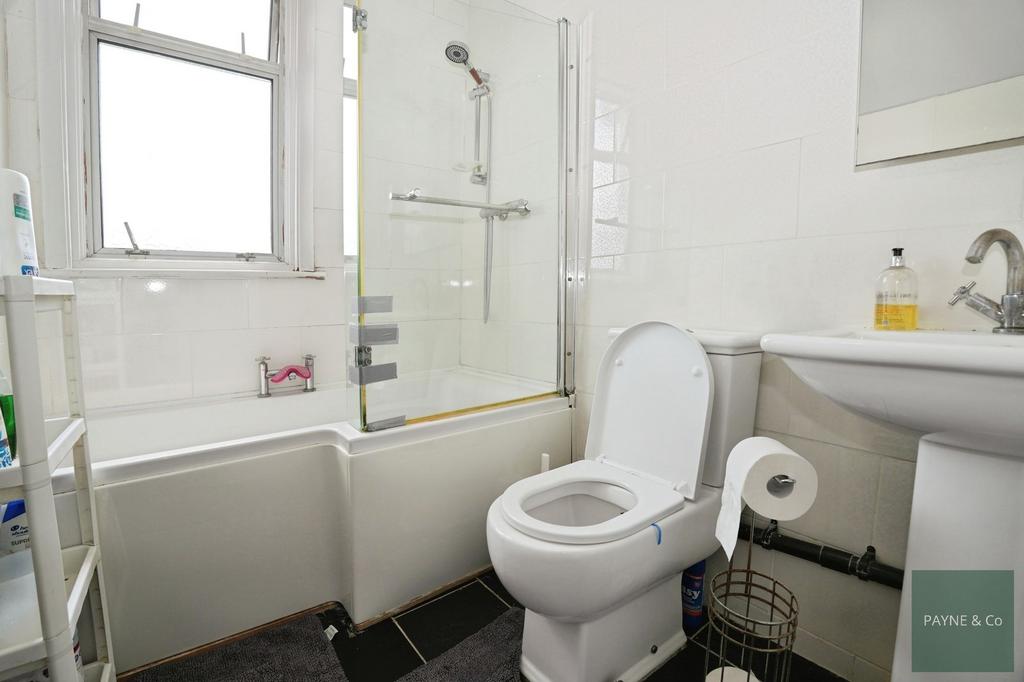 First Floor Bathroom/WC