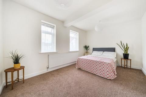 4 bedroom semi-detached house for sale, High Worple, Harrow