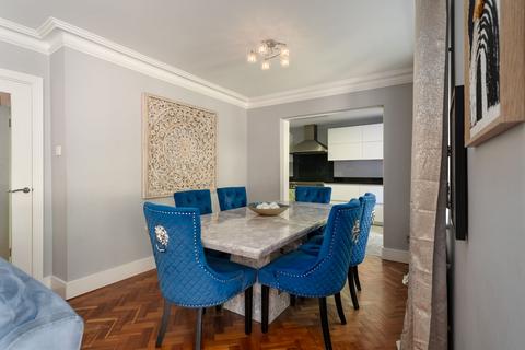 54 Park Road, Kenley, CR8 5AR