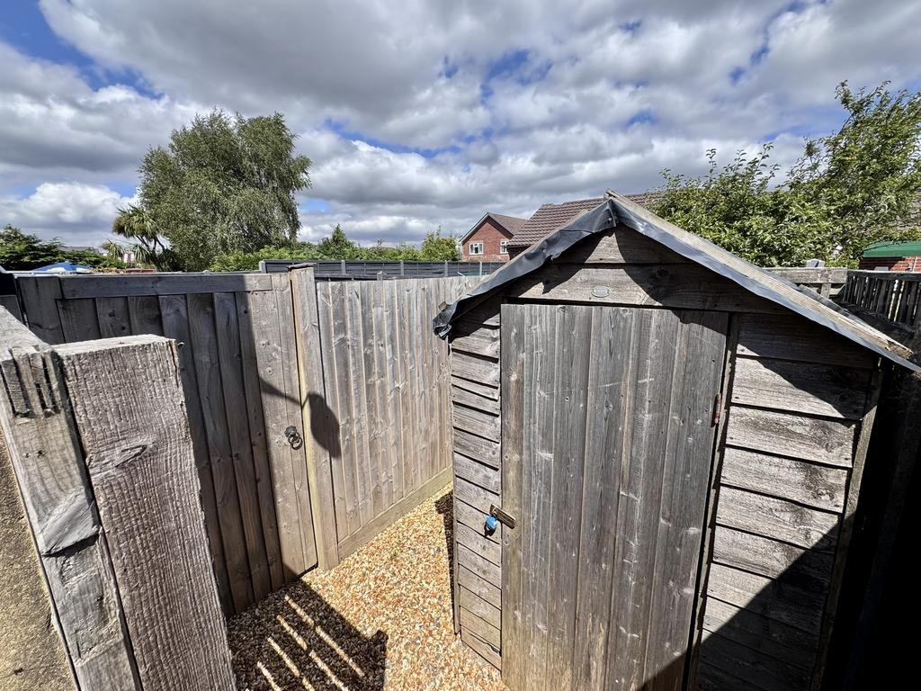 Entrance to Rear Garden