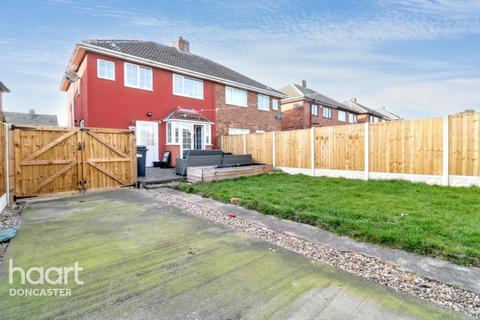 3 bedroom semi-detached house for sale, Milton Road, DONCASTER