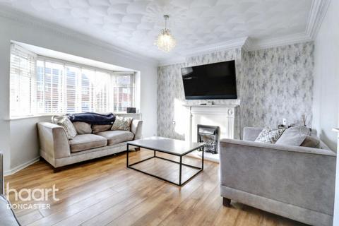 3 bedroom semi-detached house for sale, Milton Road, DONCASTER