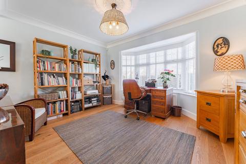 Parkwood Meadow Drive, Hoveton, Norwich, NR12 8UN