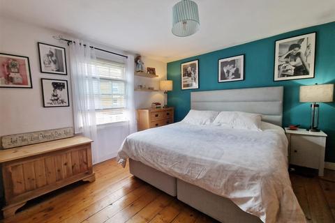 22 Crouch Road, Burnham-on-crouch, CM0 8DX