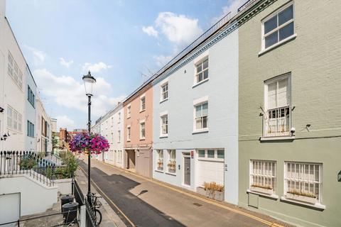 Redfield Lane, London SW5