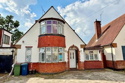 Wynlie Gardens, Pinner