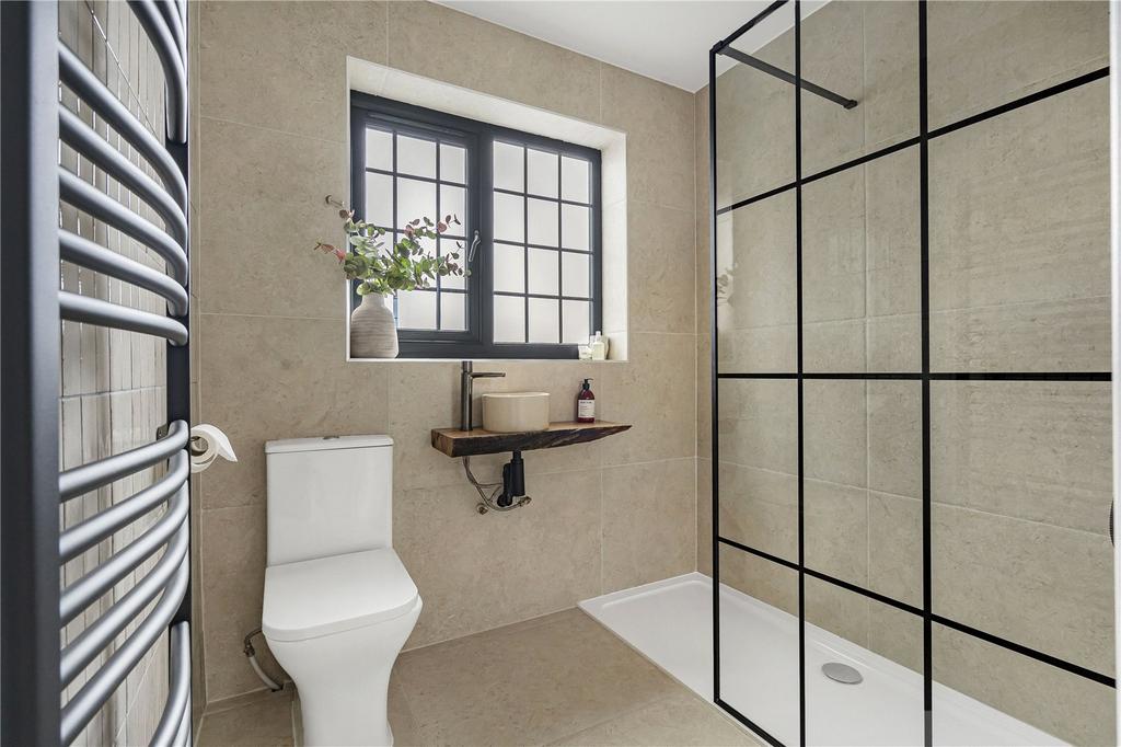 Family Shower Room