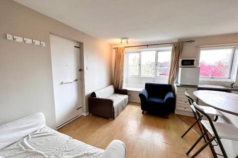 undefined, Tom Price Close, Cheltenham GL52