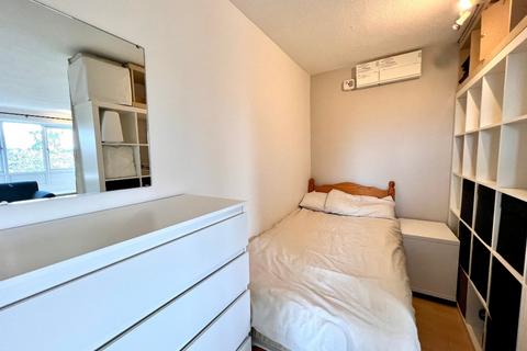 undefined, Tom Price Close, Cheltenham GL52