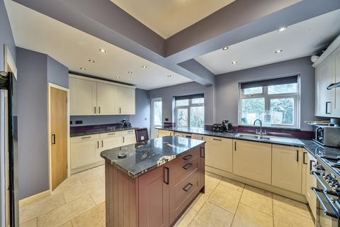 5 bedroom semi-detached house for sale, Welbeck Road, Harrow