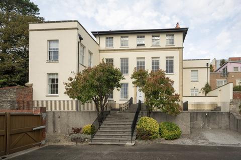 3 bedroom flat to rent, Flat  Marlborough House, Marlborough Hill, BS2