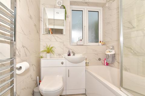 101 Howard Avenue, Bexley, DA5 3BA