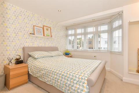 101 Howard Avenue, Bexley, DA5 3BA