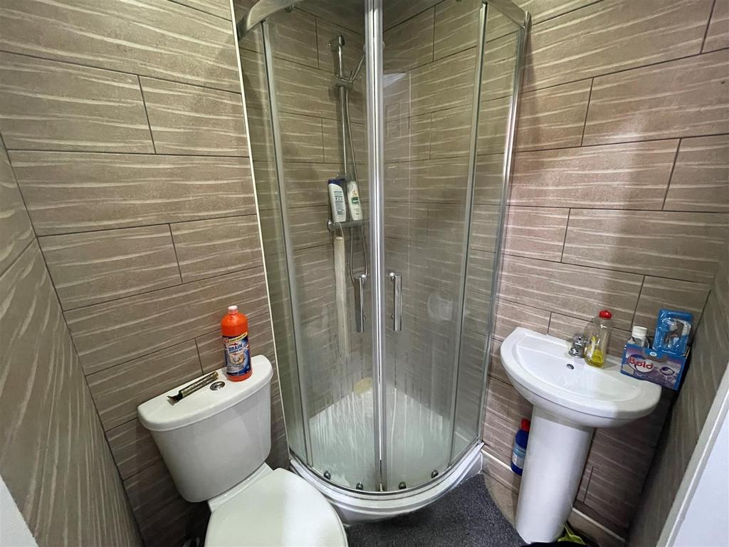 First Floor En-Suite