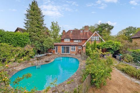 4 bedroom detached house for sale, Wood Lane, Iver Heath SL0