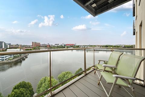 2 bedroom apartment for sale, The Quays, Salford, Greater Manchester