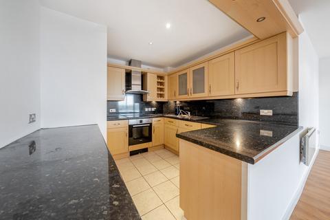 2 bedroom apartment for sale, The Quays, Salford, Greater Manchester