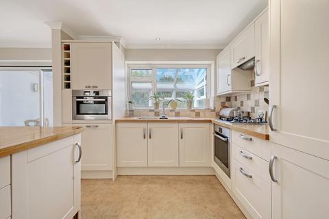 5 bedroom semi-detached house for sale, The Gardens, Doddinghurst, CM15