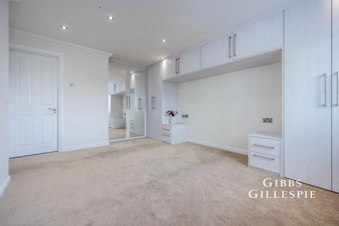 2 bedroom flat to rent, The Avenue, Hatch End, Pinner, HA5