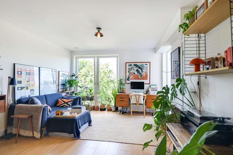 1 bedroom apartment for sale, at Kerin House, 252 Milkwood Road, London SE24