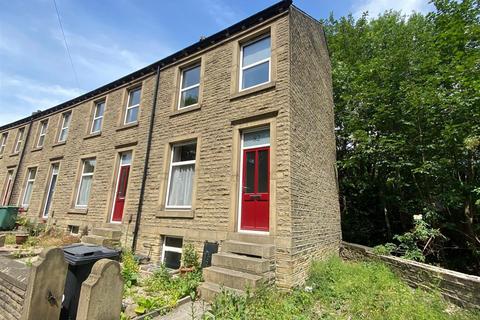 3 bedroom end of terrace house for sale, Willow Lane, Birkby, Huddersfield