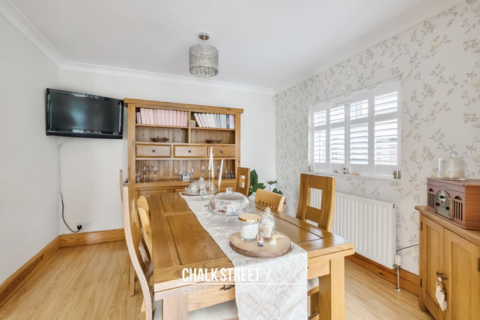 27 Alexandra Road, Rainham, RM13 7AA