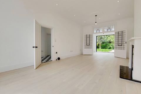 61 Windsor Road, London, E7 0QY