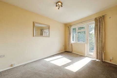 1 bedroom flat for sale, Abbis House, Hazelwood Close, Hitchin