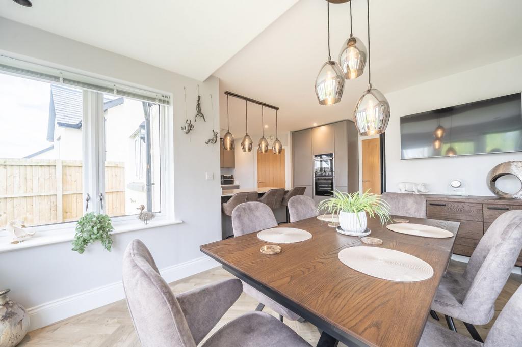 Kitchen diner