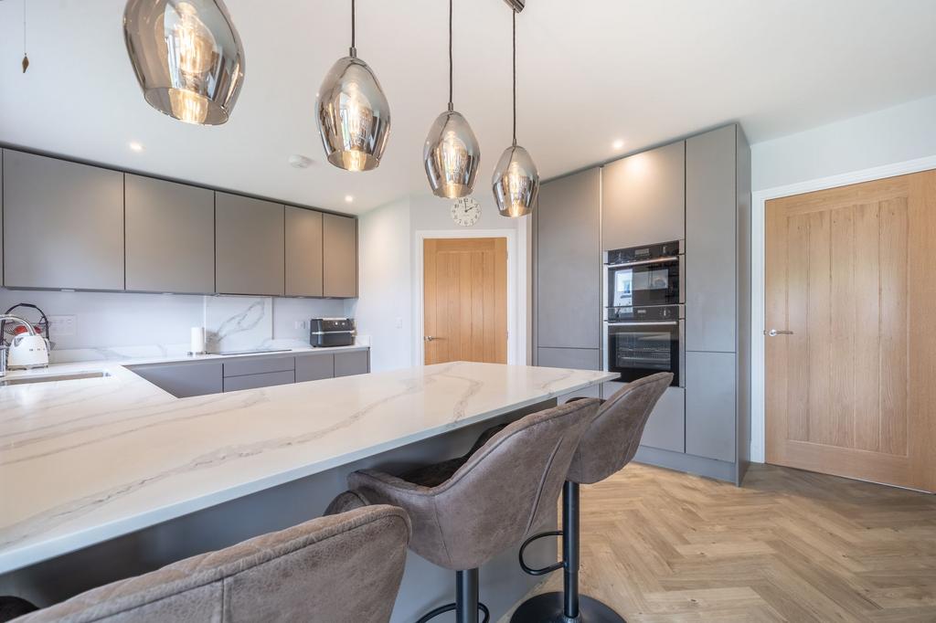 Kitchen diner