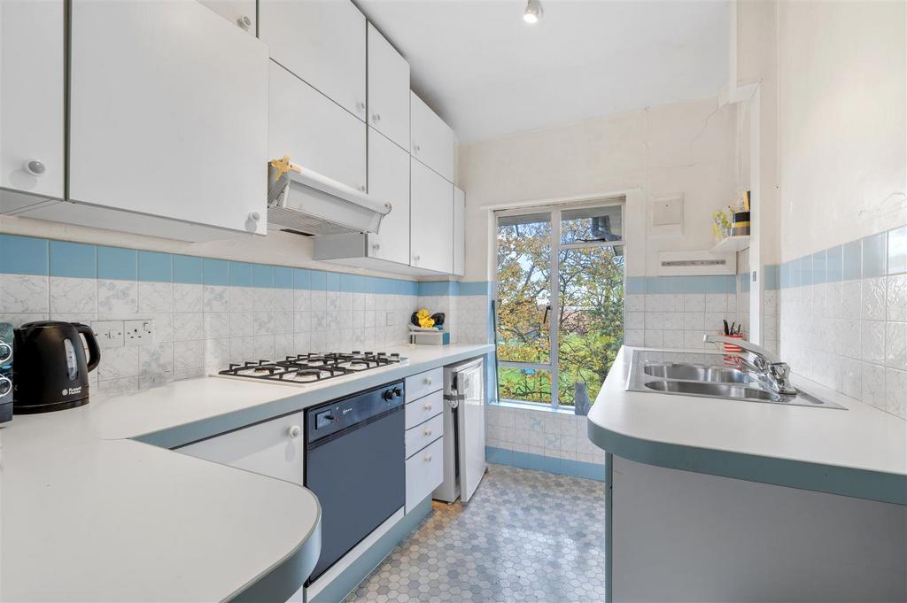 Flat 3 Lansdowne Court,8.jpg