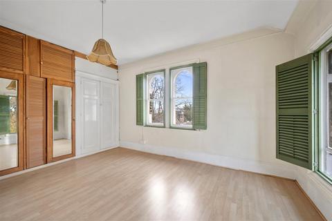 3 bedroom apartment for sale, Lansdowne Court, Lansdowne Road, Wimbledon, SW20