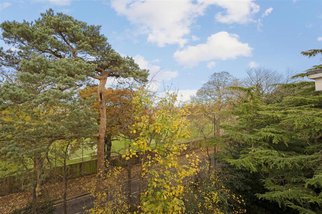 Flat 3 Lansdowne Court,12.jpg