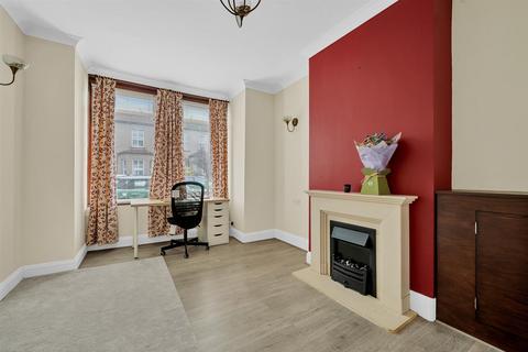 33b Meadow Road, Bromley, BR2 0DX