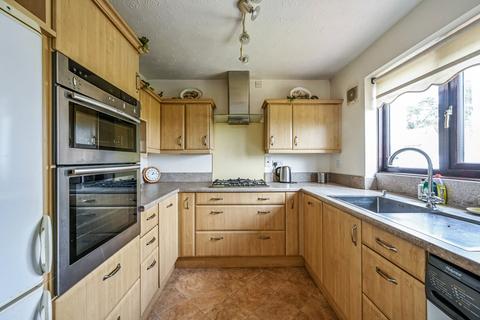 2 bedroom bungalow for sale, Gybbons Road, Rolvenden, Cranbrook, Kent, TN17