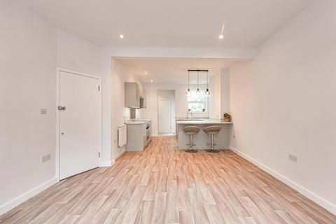 2 bedroom flat for sale, Pall Mall, Leigh-on-sea, SS9