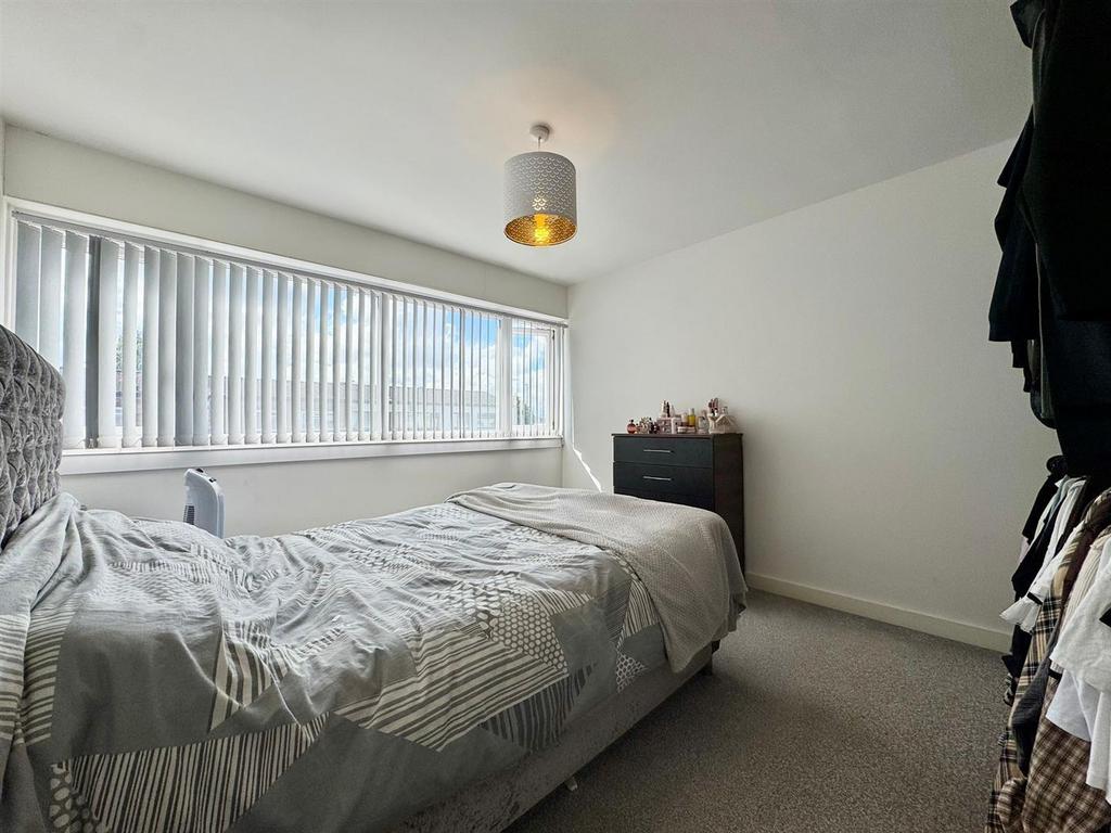 Bed 1 (2).jpg